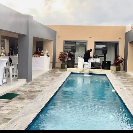 De Lux Villa Bulawayo Dış mekan fotoğraf